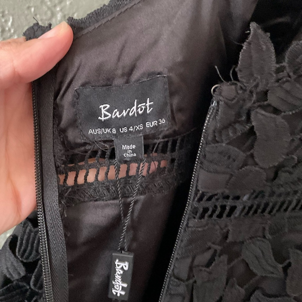 Bardot Black Lace Open Back Gemma Halter Knee Length Dress Size 4 - Picture 6 of 7